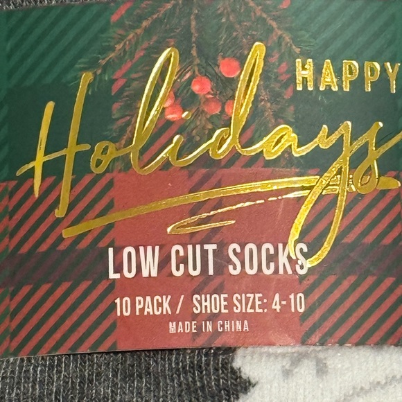Christmas - Holiday - Santa Socks - NWT - Picture 6 of 6